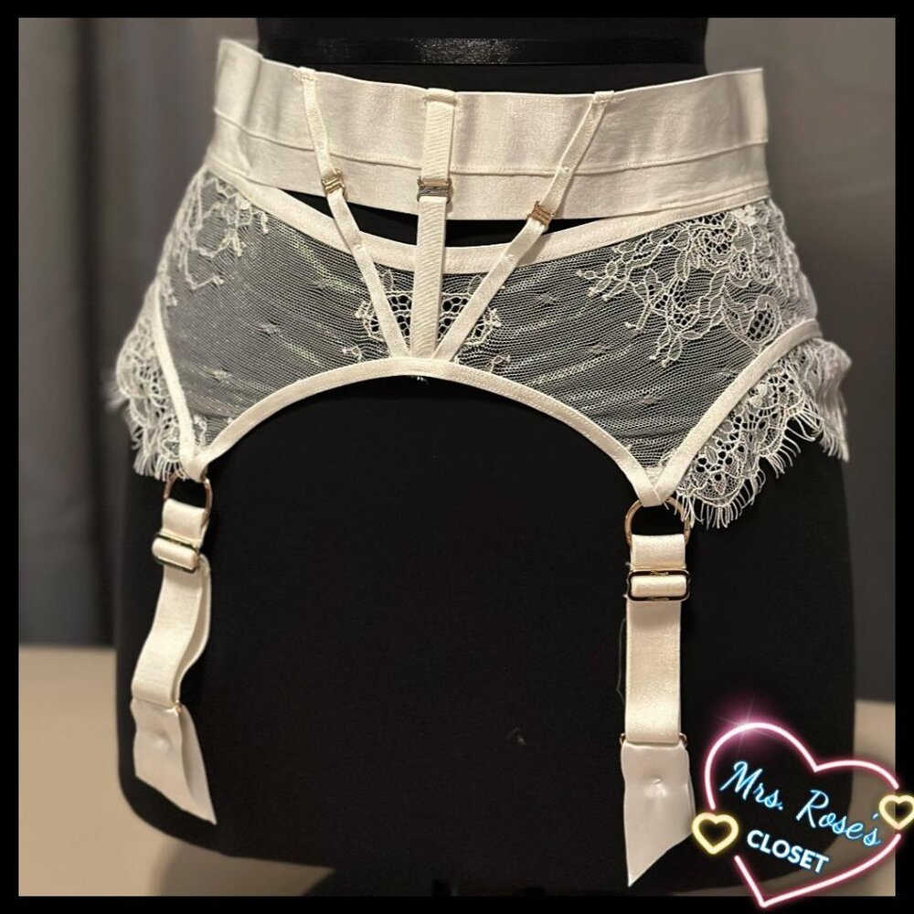 NWT Belinda Ivory Honey Birdette Medium Suspender Garter belt